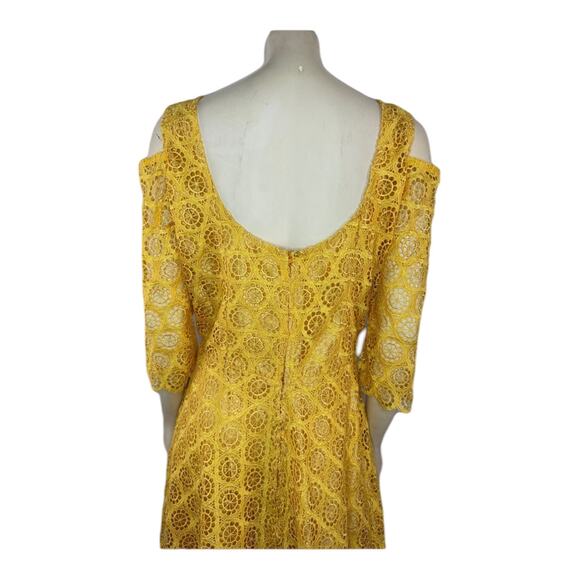 Beautiful Yellow Crocheted high low cold shoulder key hole dress size large - Picture 6 of 11